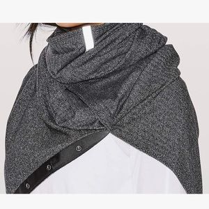 Lululemon vinyasa scarf- purple